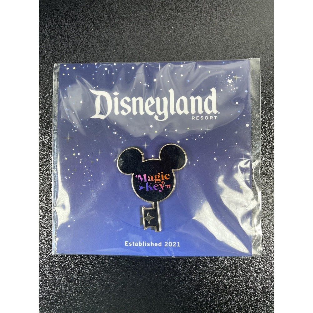 Disneyland Magic Key Pass‎ Icon Mickey Mouse Trading Pin 146740 New On Card